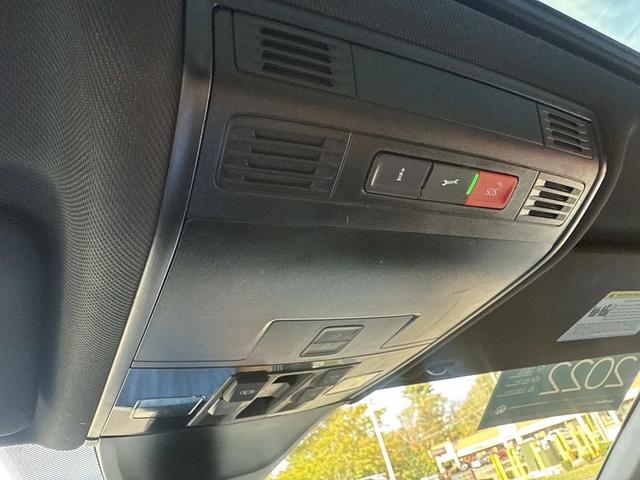 Photo of 2022 White Volkswagen Tiguan
