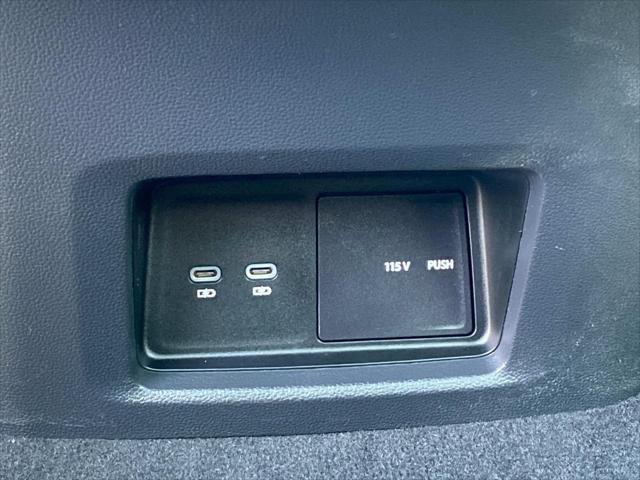Photo of 2025 Deep Black Pearl Volkswagen Atlas