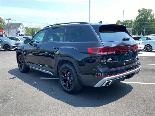 Photo of 2025 Deep Black Pearl Volkswagen Atlas