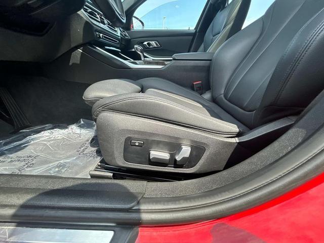 Photo of 2019 Melbourne Red Metallic BMW 330