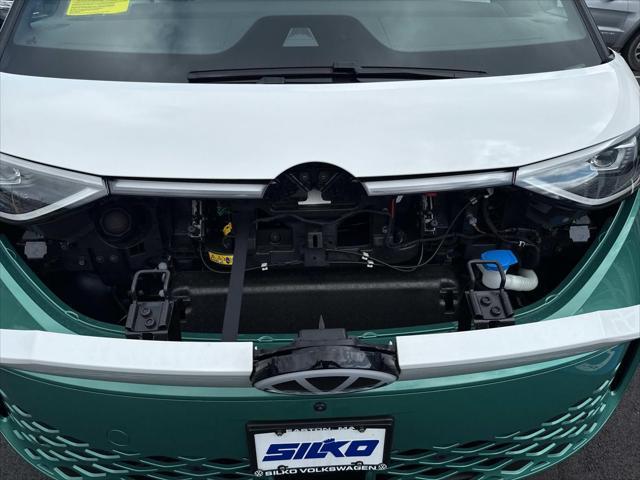 Photo of 2025 Mahi Green Volkswagen ID. Buzz