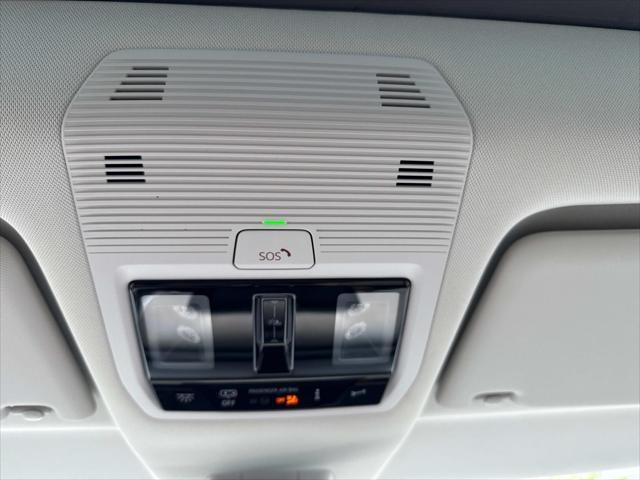 Photo of 2025 Mahi Green Volkswagen ID. Buzz