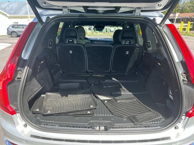 Photo of 2022 Bright Silver Metallic Volvo XC90