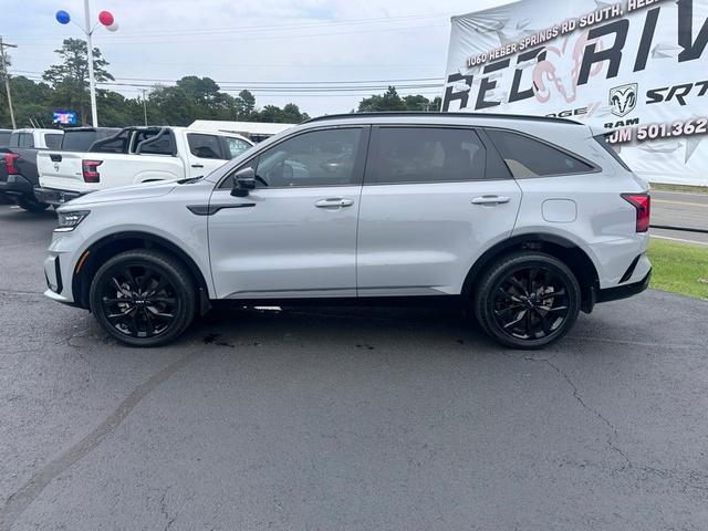 Photo of 2022 Wolf Gray Kia Sorento