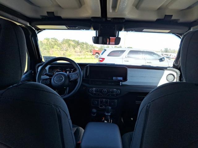 Photo of 2025 Fathom Blue Pearlcoat Jeep Gladiator