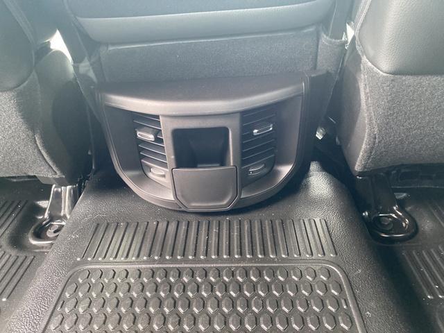 Photo of 2025 Granite Crystal Clearcoat Metallic RAM 2500
