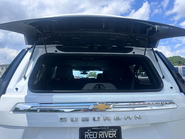 Photo of 2021 Summit White Chevrolet Suburban