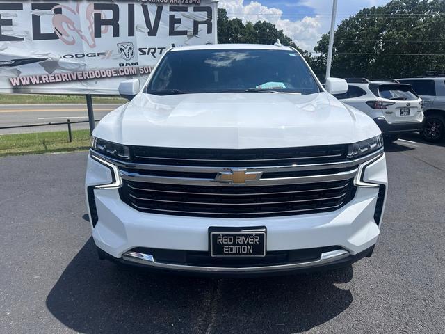 Photo of 2021 Summit White Chevrolet Suburban
