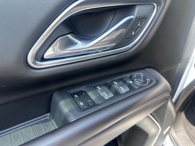 Photo of 2021 Summit White Chevrolet Suburban