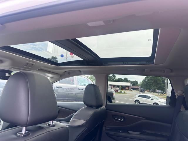Photo of 2021 White Nissan Murano