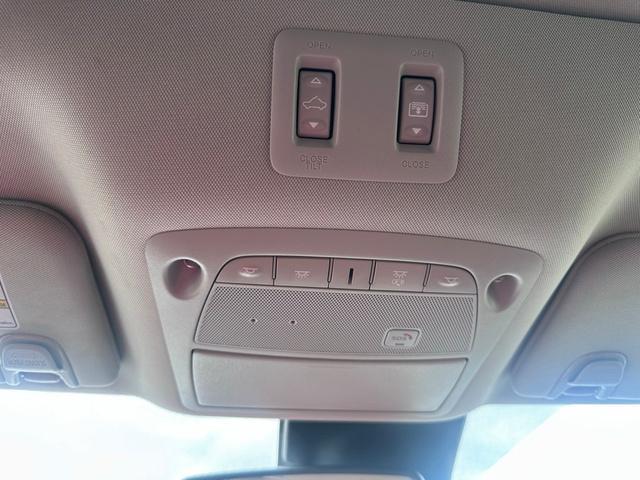 Photo of 2021 White Nissan Murano