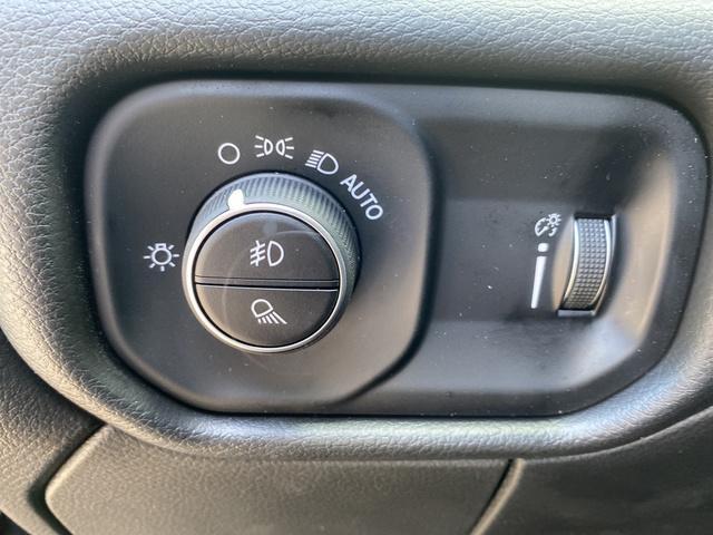 Photo of 2025 Diamond Black RAM 2500