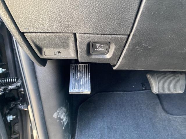 Photo of 2025 Diamond Black RAM 2500