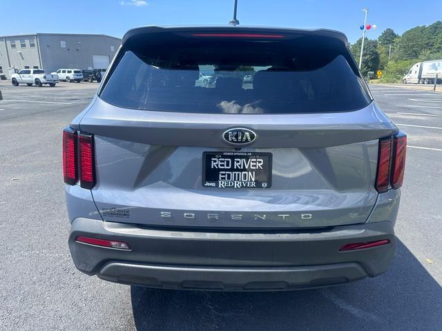Photo of 2021 Everlasting Silver Kia Sorento