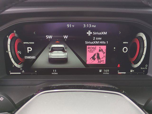 Photo of 2025 Super Black Nissan Rogue
