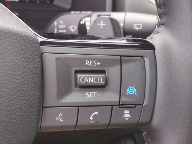 Photo of 2025 Super Black Nissan Rogue