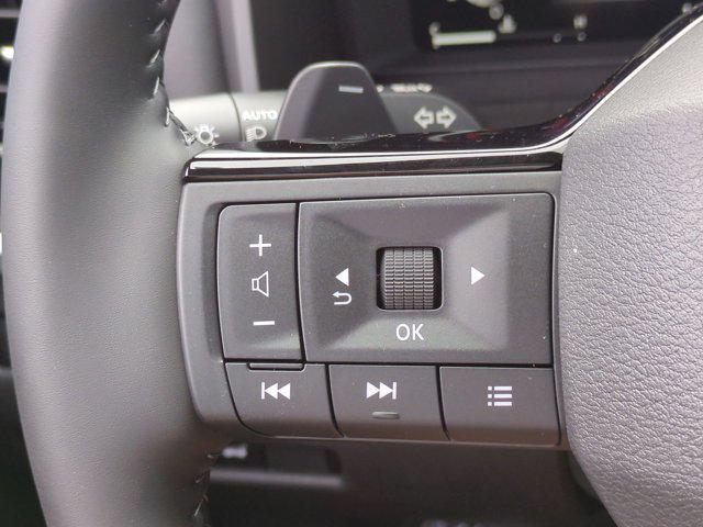 Photo of 2025 Super Black Nissan Rogue