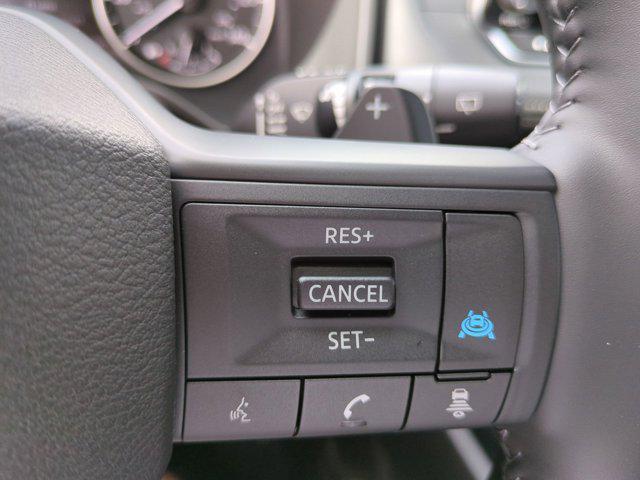 Photo of 2025 Super Black Nissan Rogue