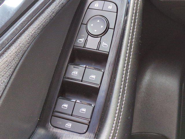 Photo of 2023 Brilliant Silver Metallic Nissan Rogue