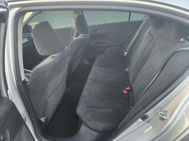 Photo of 2013 Alabaster Silver Metallic Honda Accord