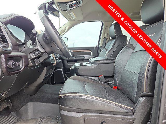 Photo of 2024 Granite Crystal Metallic Clearcoat RAM 2500