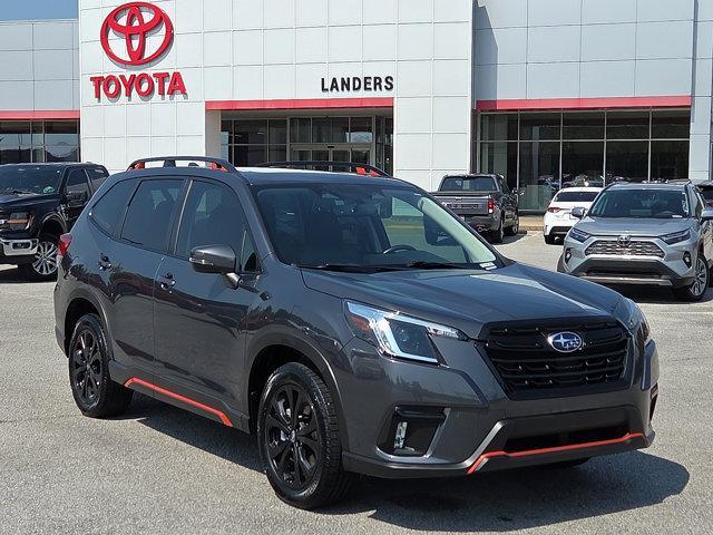 Photo of 2023 Magnetite Gray Metallic Subaru Forester