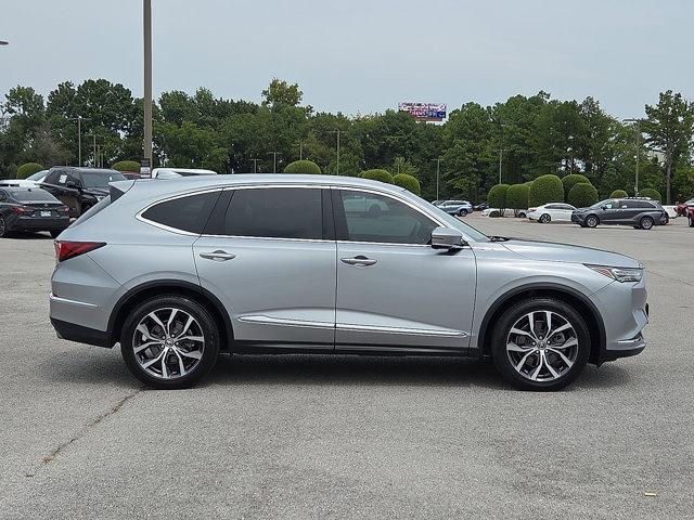 Photo of 2023 Lunar Silver Metallic Acura MDX