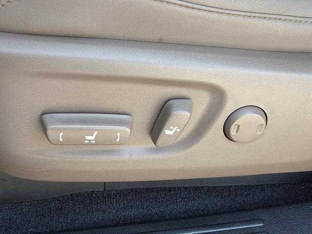 Photo of 2023 NEBULA GRAY PEA Lexus GX 460
