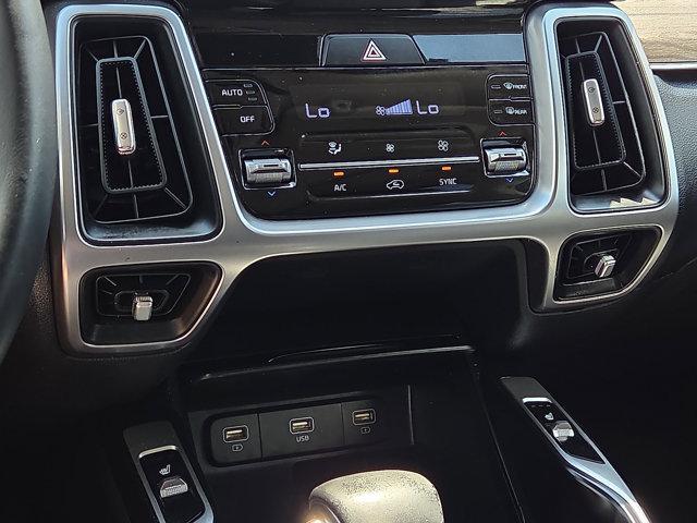Photo of 2022 Wolf Gray Kia Sorento