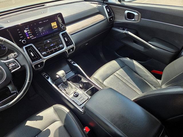 Photo of 2022 Wolf Gray Kia Sorento