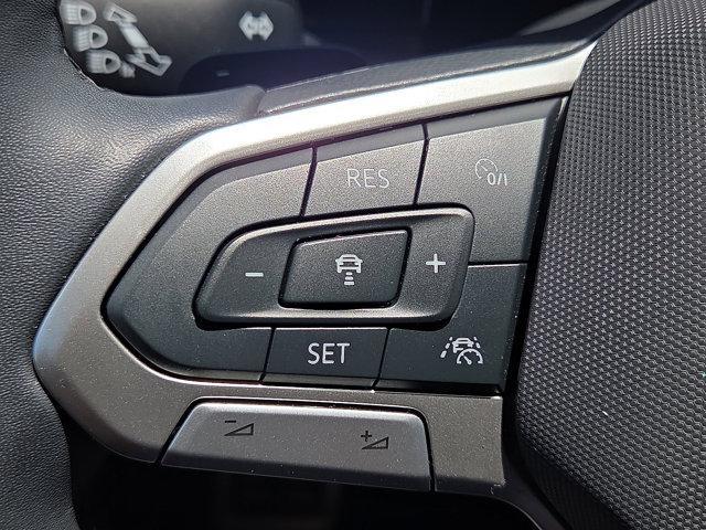Photo of 2024 Pure Gray Volkswagen Atlas