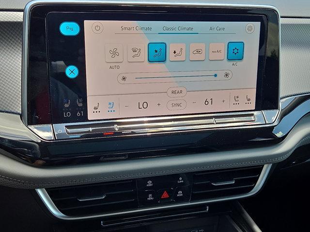 Photo of 2024 Pure Gray Volkswagen Atlas