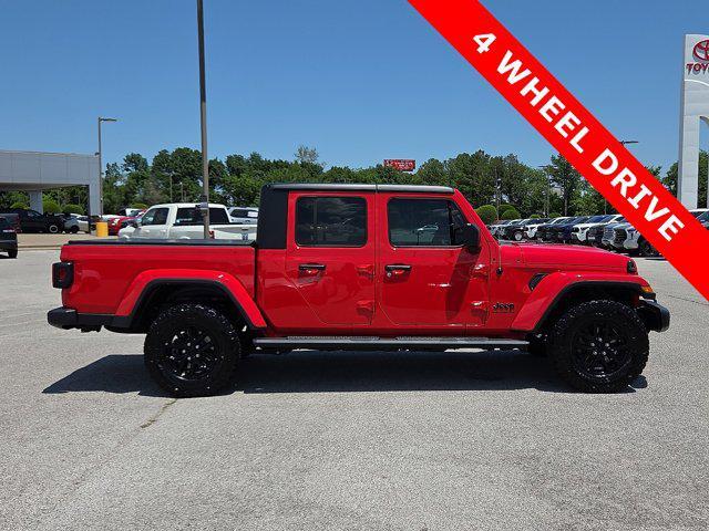 Photo of 2023 Firecracker Red Clearcoat Jeep Gladiator