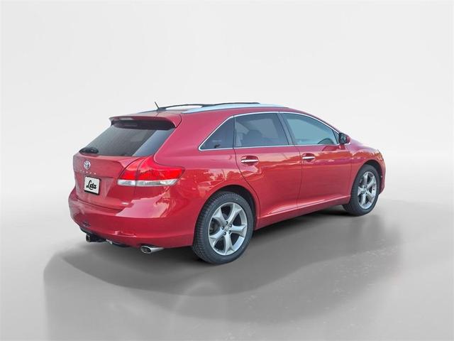 Photo of 2009 Red Toyota Venza