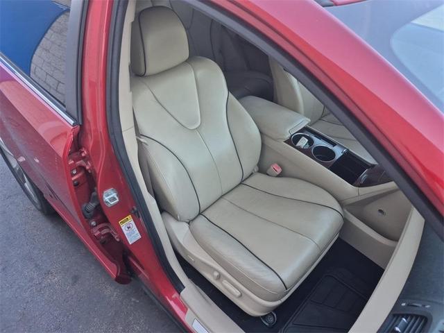 Photo of 2009 Red Toyota Venza