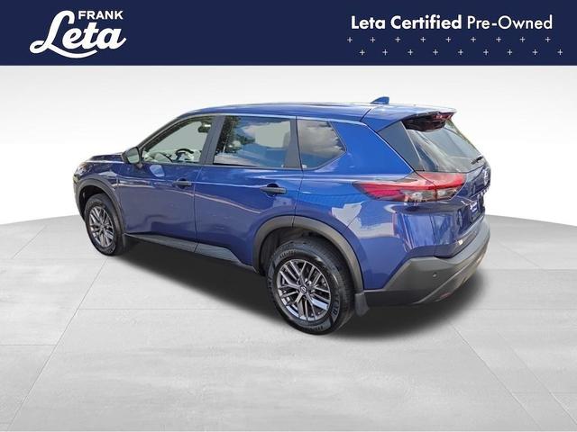 Photo of 2021 Caspian Blue Nissan Rogue