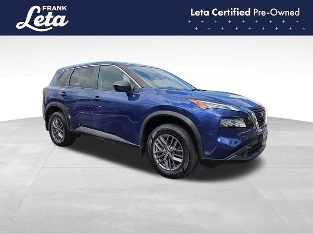 Photo of 2021 Caspian Blue Nissan Rogue