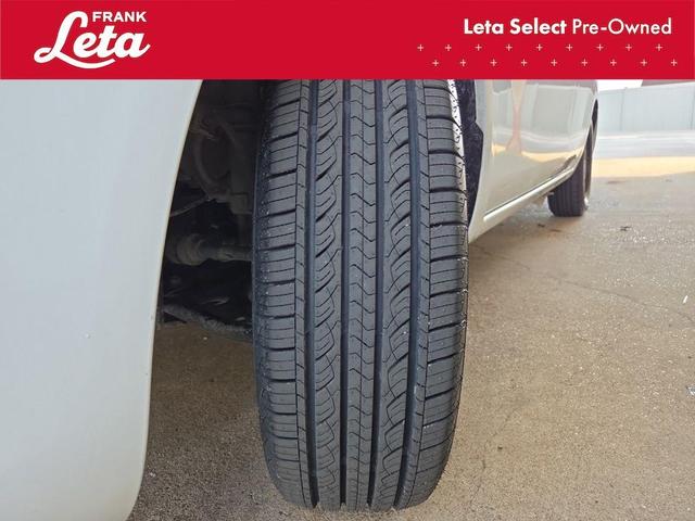 Photo of 2019 White Nissan Versa