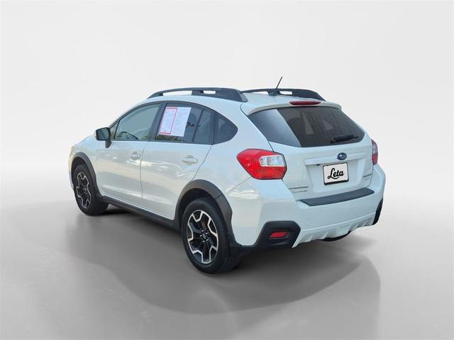 Photo of 2016 Crystal White Pearl Subaru Crosstrek
