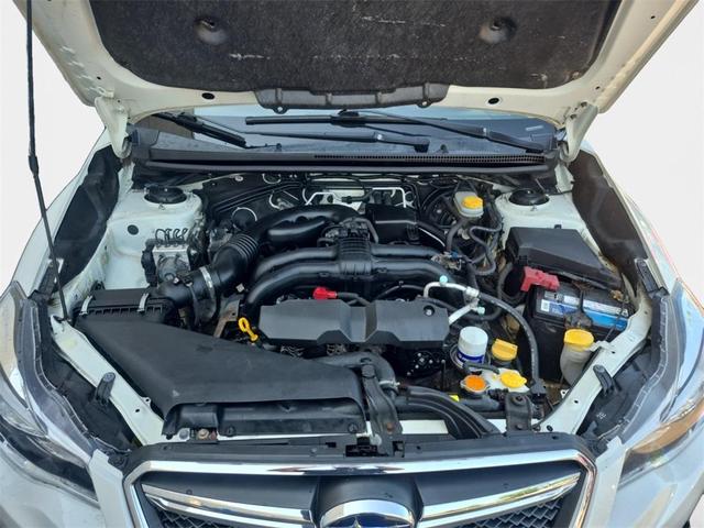 Photo of 2016 Crystal White Pearl Subaru Crosstrek