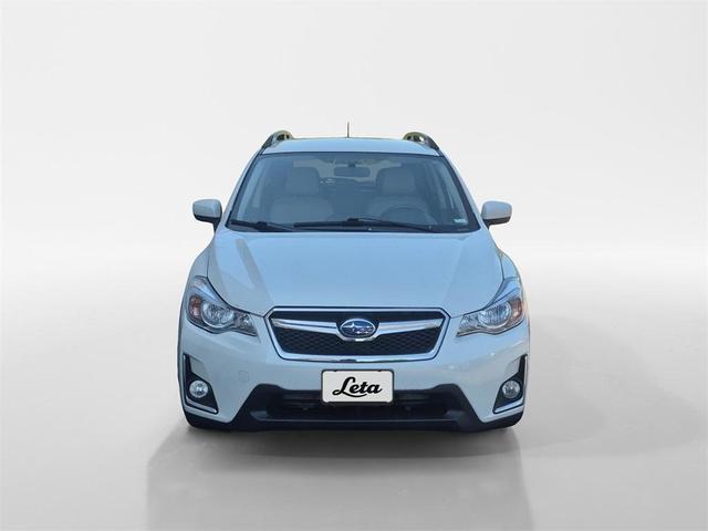 Photo of 2016 Crystal White Pearl Subaru Crosstrek