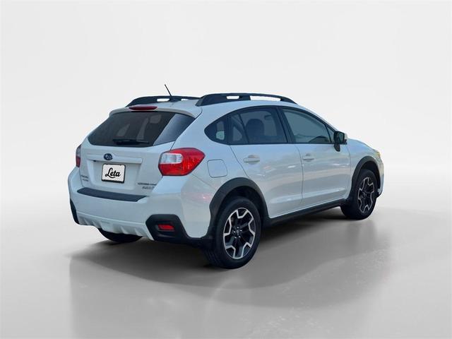 Photo of 2016 Crystal White Pearl Subaru Crosstrek