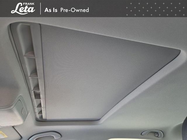 Photo of 2015 White Volkswagen Jetta