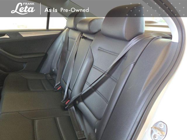 Photo of 2015 White Volkswagen Jetta