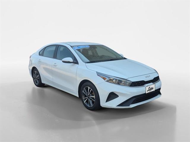 Photo of 2023 White Kia Forte