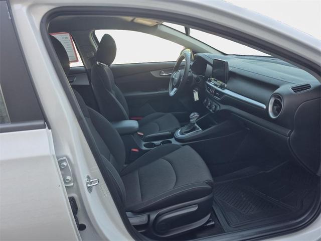 Photo of 2023 White Kia Forte