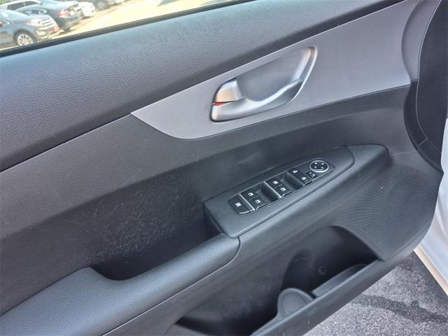 Photo of 2023 White Kia Forte