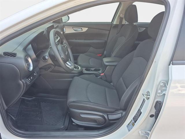 Photo of 2023 White Kia Forte