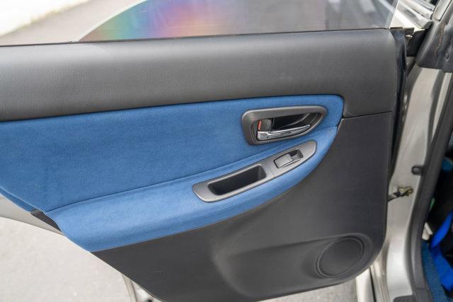 Photo of 2005 Crystal Gray Metallic Subaru Impreza