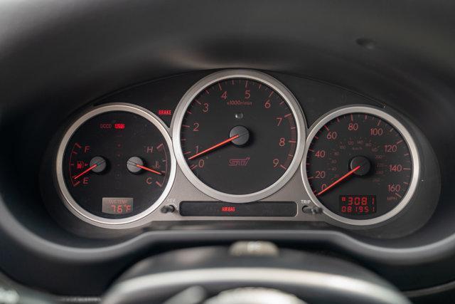Photo of 2005 Crystal Gray Metallic Subaru Impreza